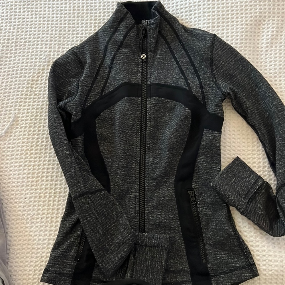 Lululemon fitted jacket